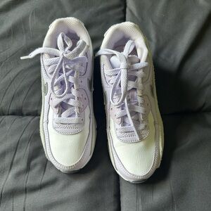 Nike Kids White and Light Purple Sneakers